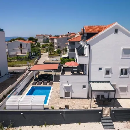In Okrug Gornji With Sea View, Balcony, Air Conditioning, Wifi 5134-5 Apartamento Trogir